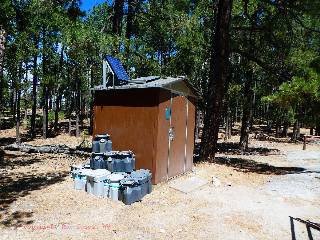 AZT-2008-1-toilet1-day5  Manning Camp   w.jpg (581167 bytes)